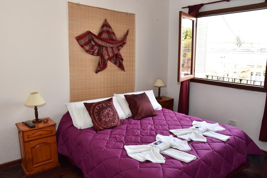 Residencial El Hogar Hostel Salta Bagian luar foto