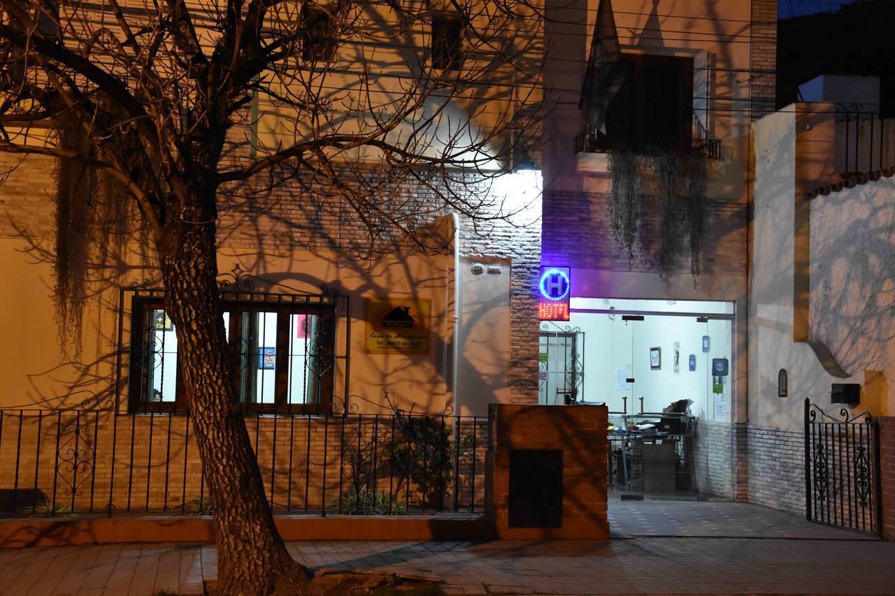 Residencial El Hogar Hostel Salta Bagian luar foto